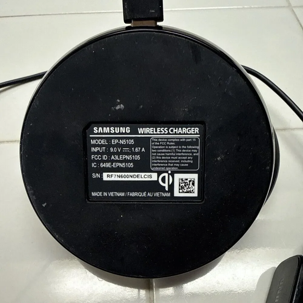 Samsung EP-N5105 Qi Wireless Charger Stand, Black Desktop Charging Pad